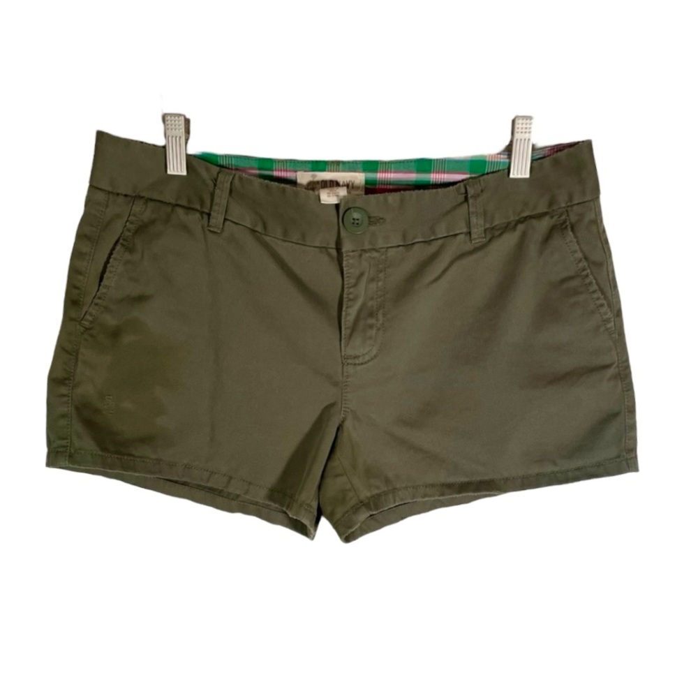 Old Navy Army Green Cotton Short Shorts. Size 10 NWOT.